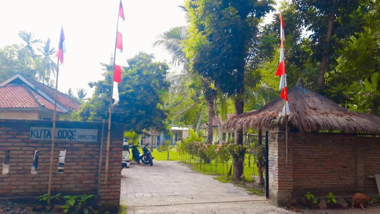 Kuta Lodge Homestay Zewnętrze zdjęcie